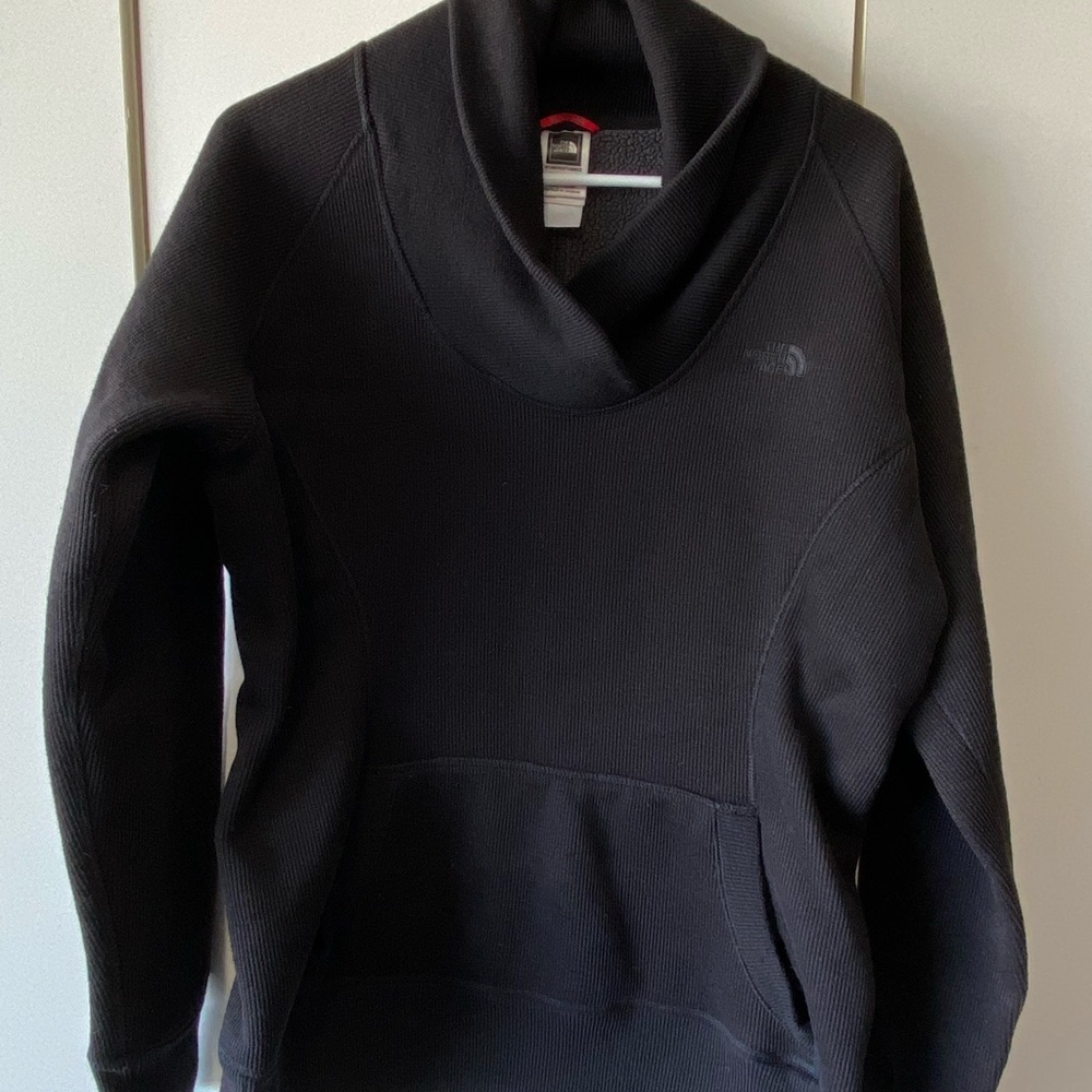 The North Face Women's Black Sweatshirt